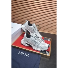 Christian Dior Sneaker